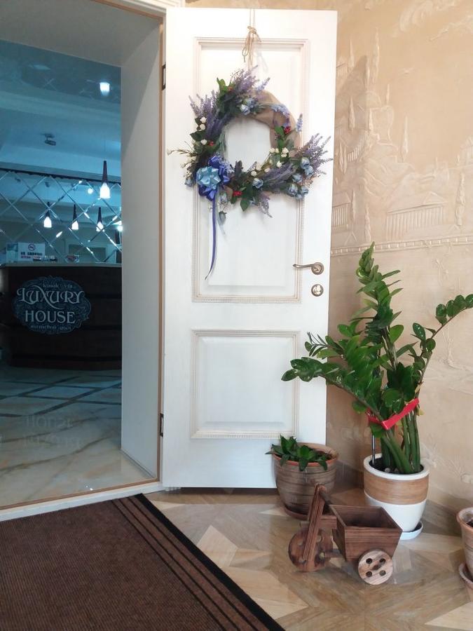 Luxury House Hotel Shymkent Exterior photo