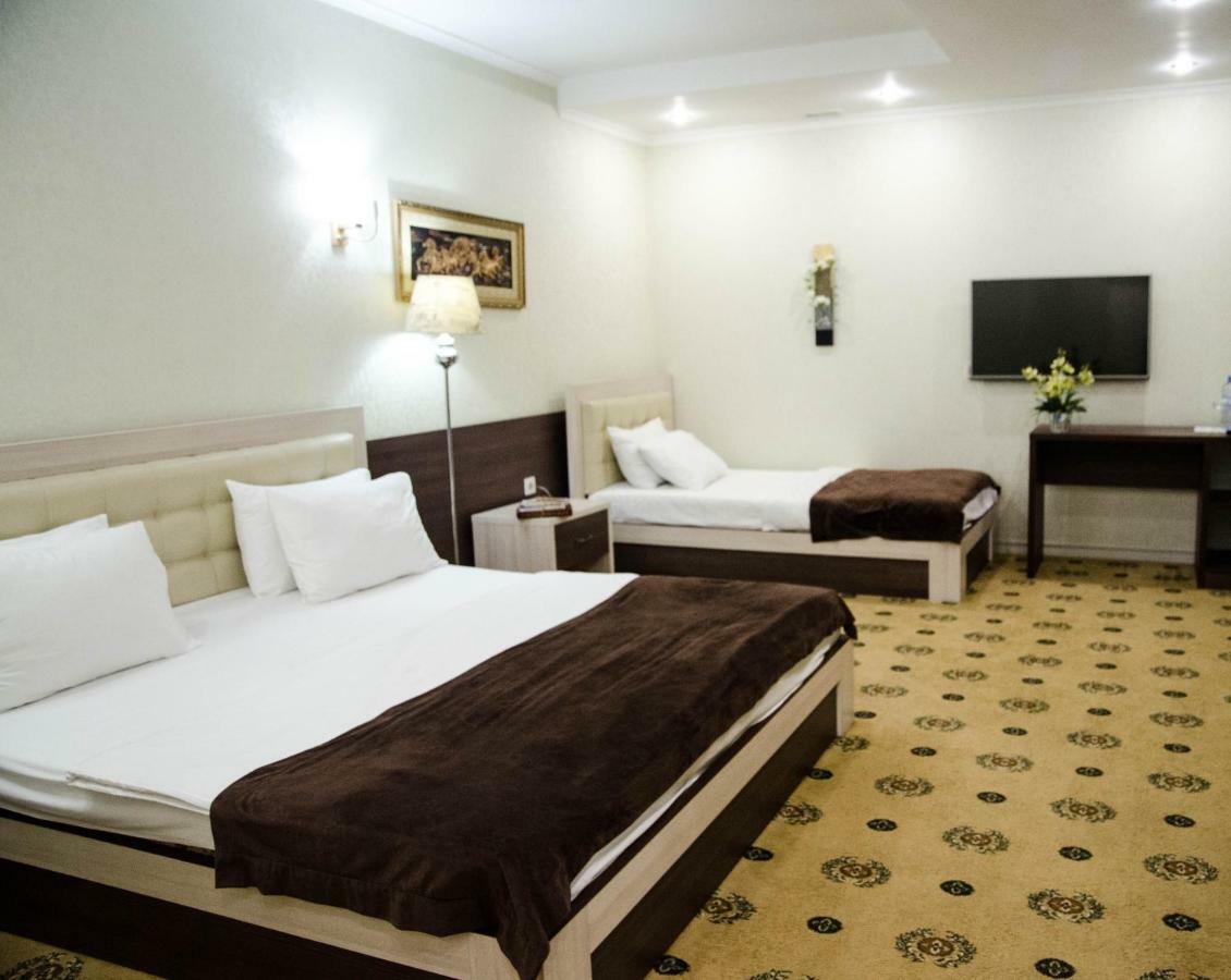 Luxury House Hotel Shymkent Exterior photo